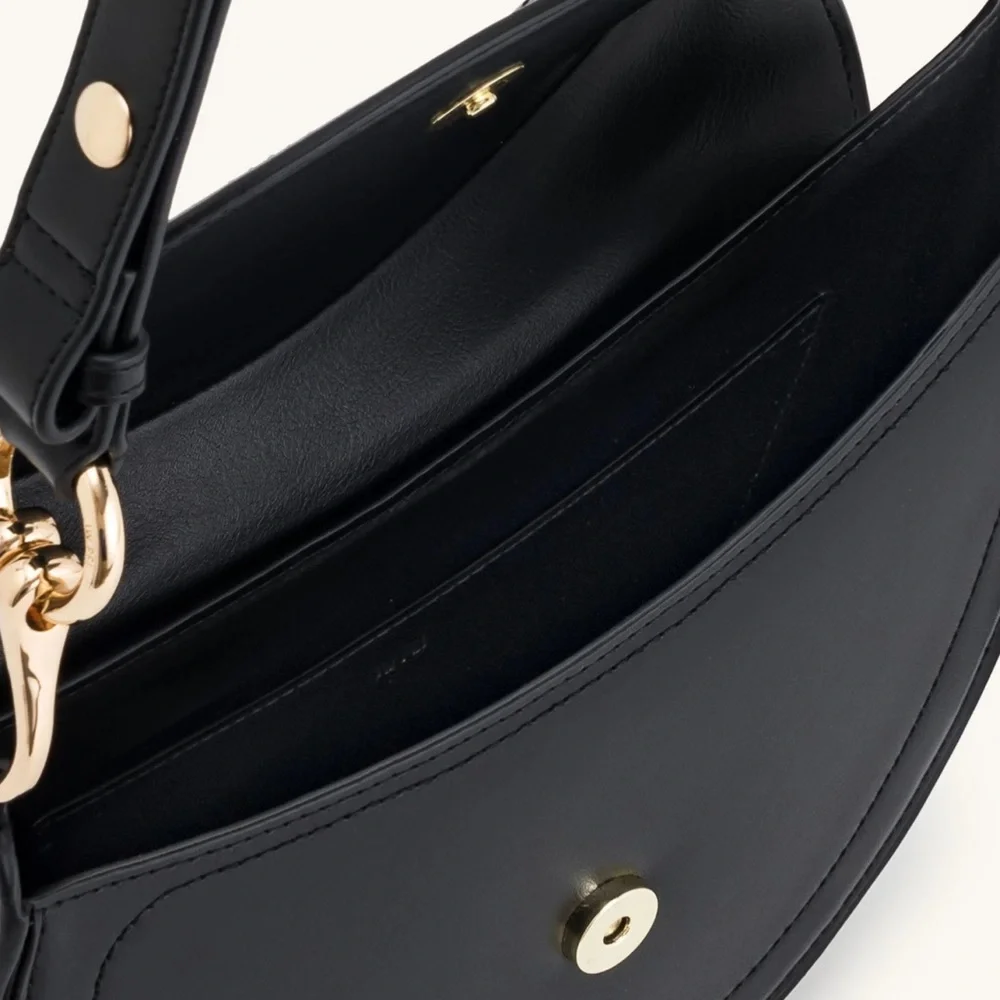 Elegant Black Saddle Bag - Picture 2 of 2